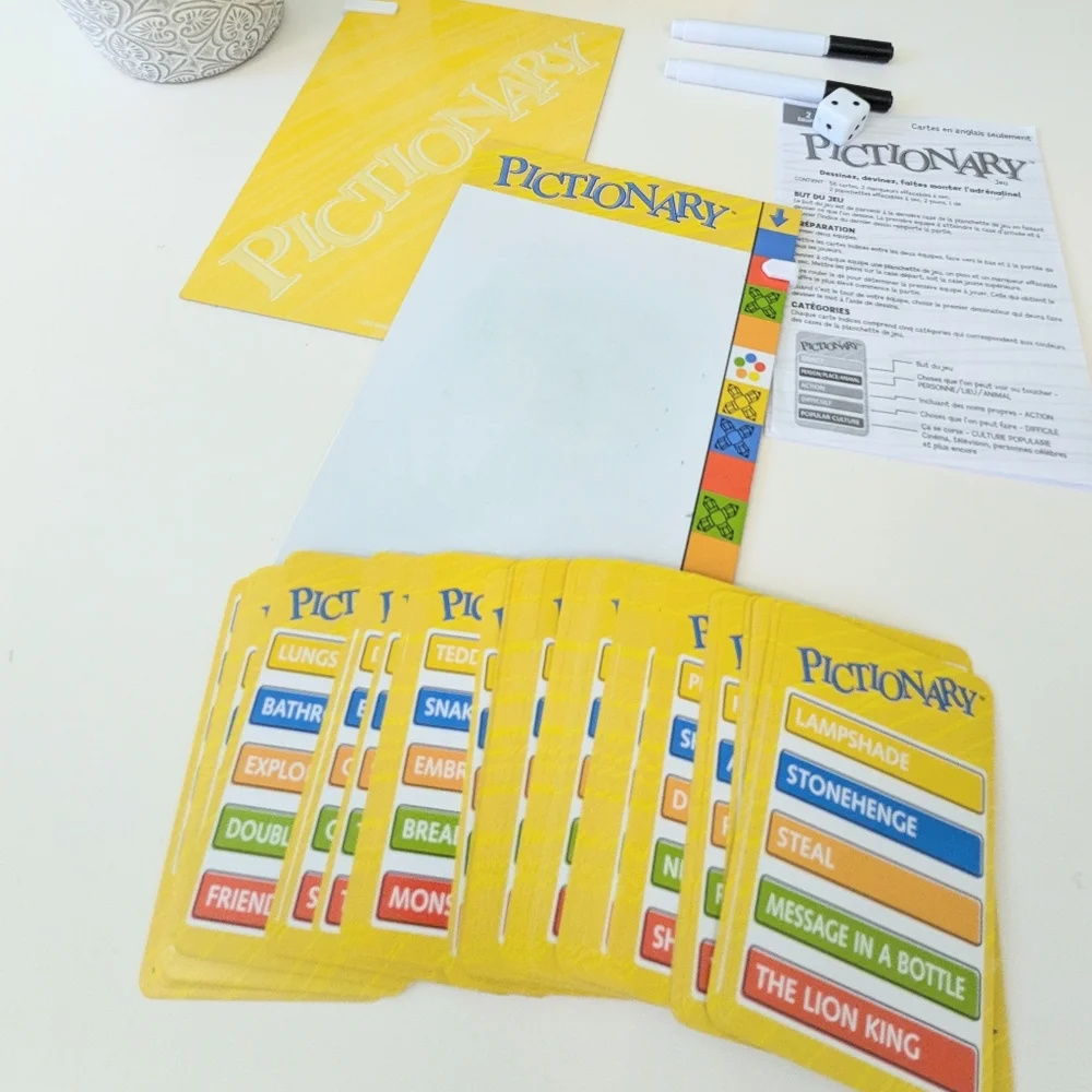 Pictionary Game Dry Erase Markers/ Board
